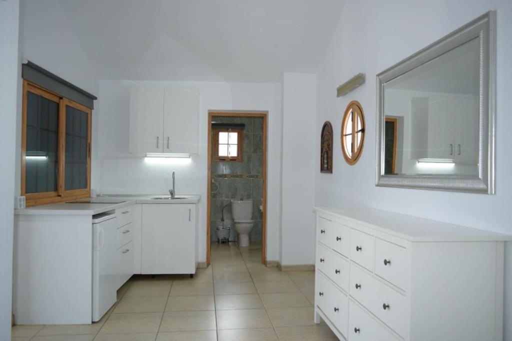 Casita Montana Clara Apartment Punta Mujeres Exterior photo
